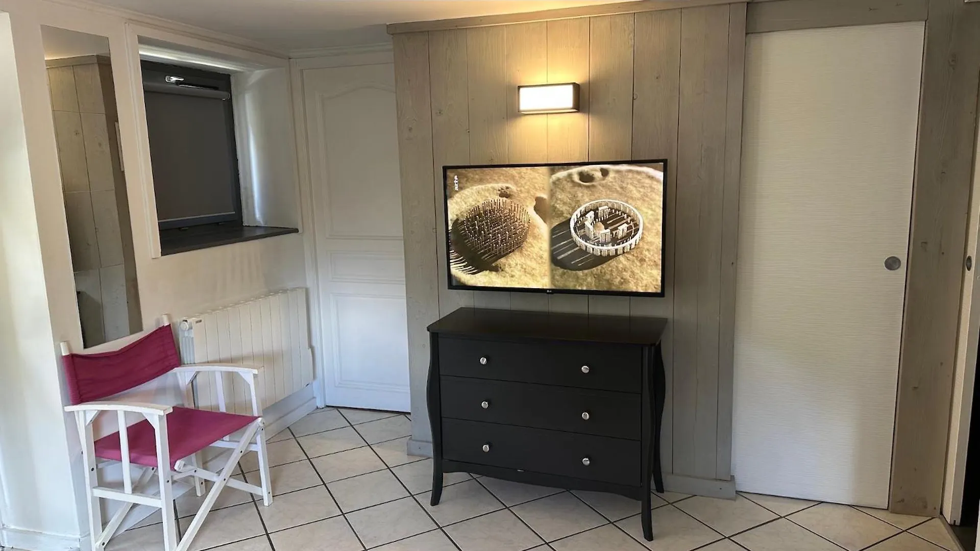 Maison Des Vignes- Troquairou Et Becca Motta Brides-les-Bains 0*,  France